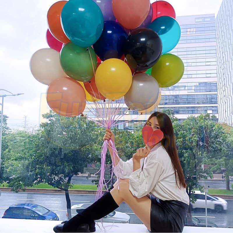 multi coloured latex balloons supplies